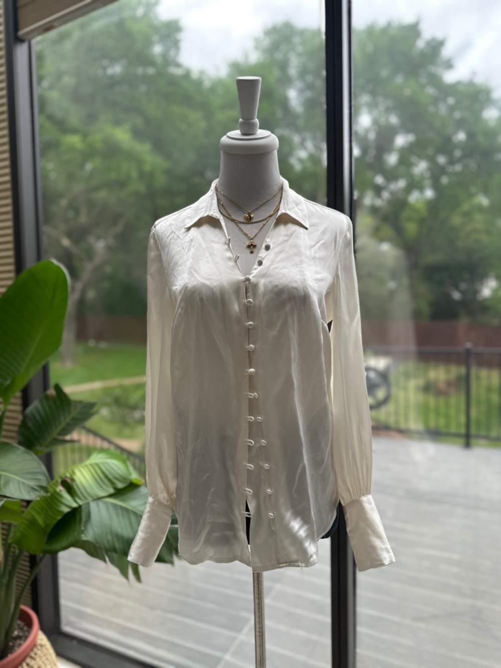 L’AGENCE Naomi Balloon Sleeve Ivory Silk Blouse - Picture 3 of 6